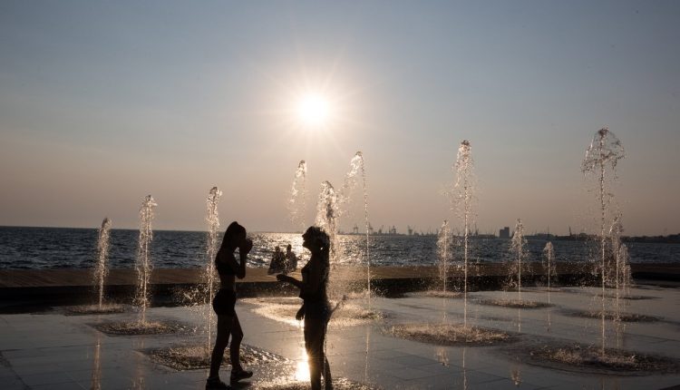 Συστάσεις-της-Πολιτικής-Προστασίας-και-του-Υπ.-Υγείας-για-τον-καύσωνα