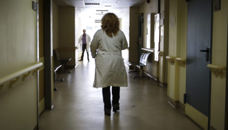 Άνοιξε-τα-μάτια-του-ο-15χρονος-Δημήτρης-μετά-τη-μεταμόσχευση-ήπατος-και-αποσωληνώνεται-–-Αισιοδοξία-για-την-ανάρρωσή-του