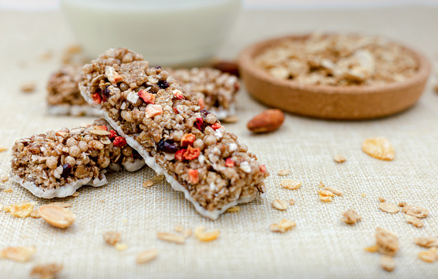 Όσα-δεν-σου-έχουν-πει-για-τις-μπάρες-πρωτεΐνης:-Υγιεινή-επιλογή-ή-βόμβα-κορεσμένων-λιπαρών;