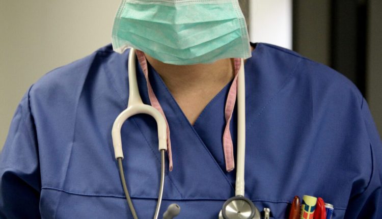 Ολοκληρώθηκε-μετά-από-8,5-ώρες-η-μεταμόσχευση-ήπατος-στον-15χρονο-Δημήτρη-που-έπαθε-θερμοπληξία