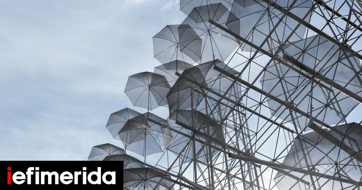 Λίφτινγκ-στις-Ομπρέλες-του-Ζογγολόπουλου-στη-ΔΕΘ-Η-μοναδική-εκδοχή-του-έργου-που-κινείται-με-νερό-[εικόνες]