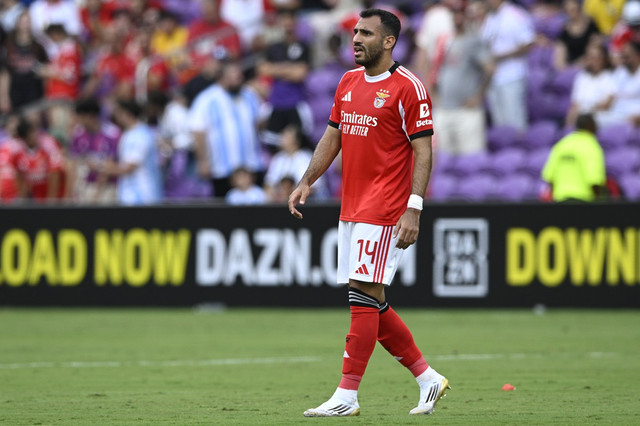 Ο-Παυλίδης-«χάρισε»-στην-Μπενφίκα-το-10ο-Κύπελλο-«υπέρ-πρωταθλητή»-της-ιστορίας-της