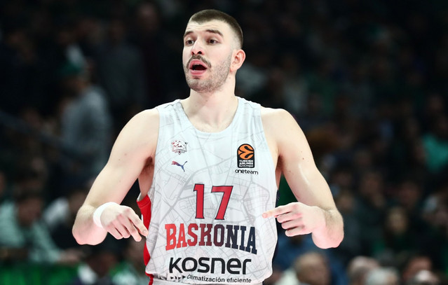 «Σωστό-που-διάλεξε-Παναθηναϊκό-από-Ολυμπιακό-ο-Ρογκαβόπουλος-–-Αλλάζει-το-status-του-Σλούκα»