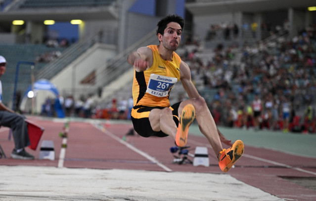 Μίλτος-Τεντόγλου:-Έκανε-δύο-άλματα-και-αποχώρησε-με-8,12μ.-από-το-πανελλήνιο-πρωτάθλημα