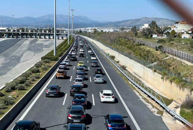 Κυκλοφοριακές-ρυθμίσεις-σήμερα-Κυριακή-στην-Αττική-Οδό-λόγω-συντήρησης-–-Ποιες-είσοδοι-και-έξοδοι-κλείνουν-προσωρινά