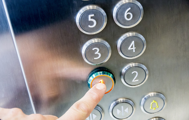 Σε-λειτουργία-η-νέα-ψηφιακή-πλατφόρμα-απογραφής-ανελκυστήρων-–-Ποια-είναι-η-καταληκτική-ημερομηνία