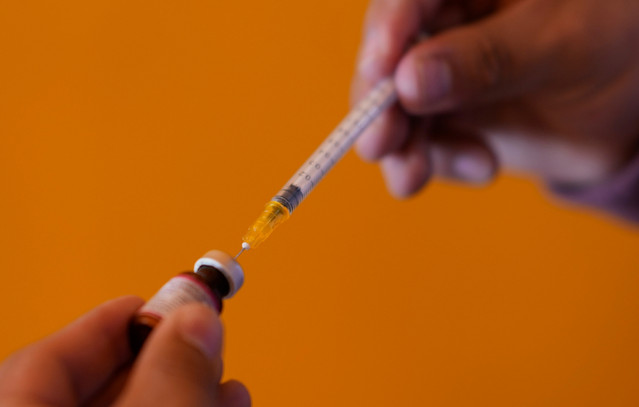 Το-πρώτο-εμβόλιο-παγκοσμίως-κατά-της-γονόρροιας-είναι-γεγονός-–-Στο-κόκκινο-τα-κρούσματα