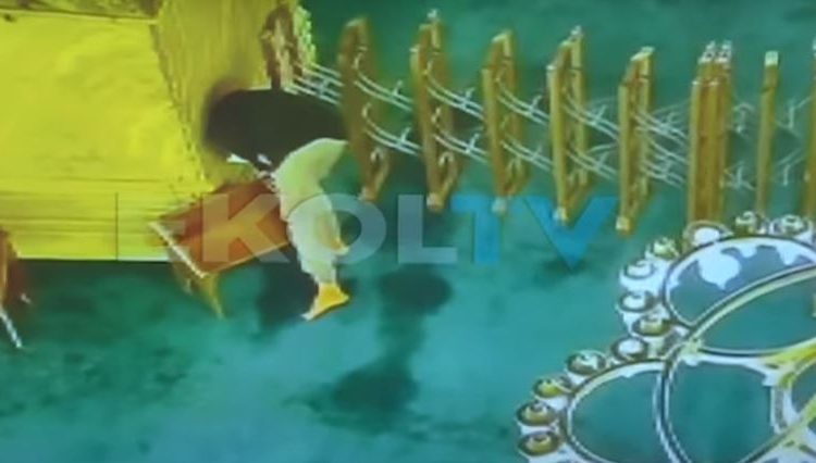 Απόπειρα-εμπρησμού-στην-Αγιά-Σοφιά-–-Βίντεο-Ντοκουμέντο