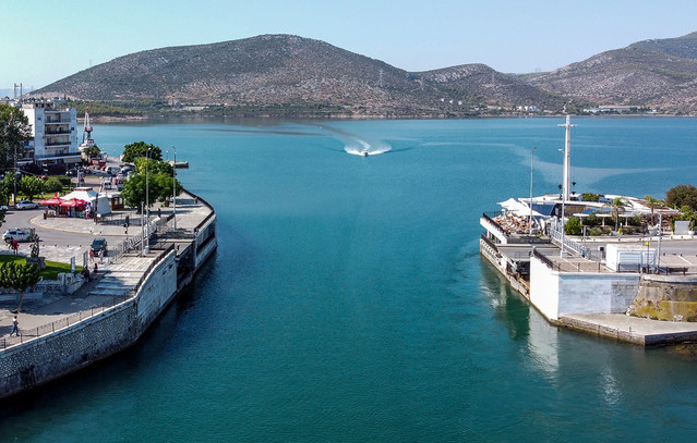 Αποκαταστάθηκε-η-βλάβη-στη-γέφυρα-του-Ευρίπου-στη-Χαλκίδα