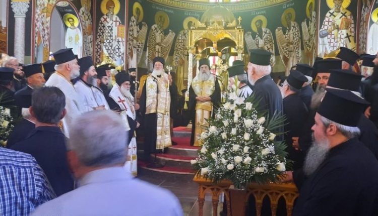 Εξόδιος-ακολουθία-μακαριστού-Πρωτοπρ-του-Οικουμενικού-Θρόνου-π.-Νικολάου-Πασχαλίδη