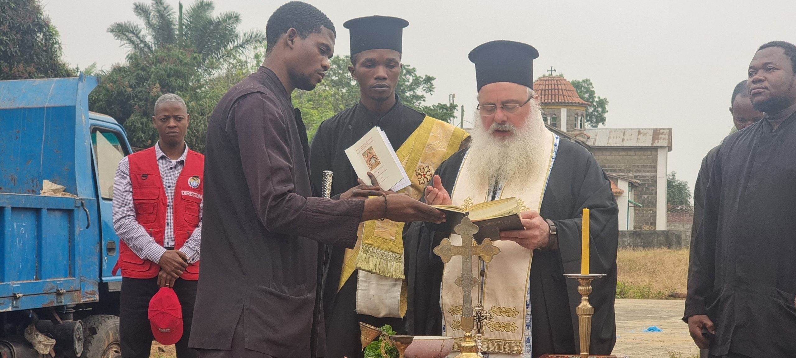 Αγιασμός-και-έναρξη-έργων-υδροδότησης-στη-Θεολογική-Σχολή-Κινσάσας