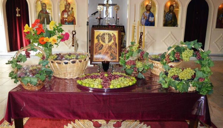 Γιατί-ευλογούνται-τα-σταφύλια-στην-εορτή-της-Μεταμορφώσεως-του-Σωτήρος