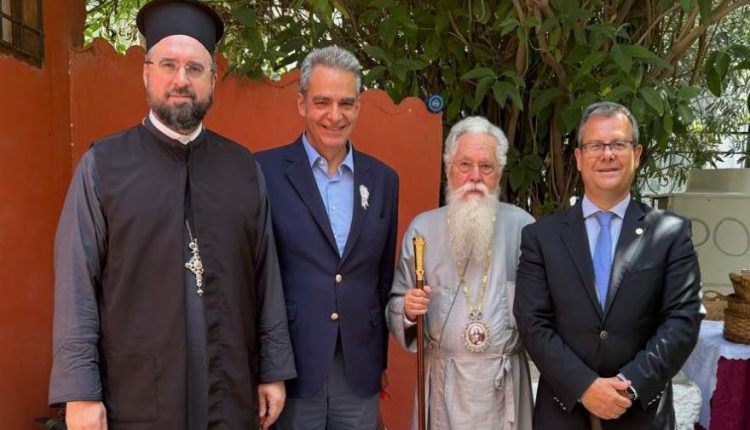 Πανηγύρισε-ο-ιστορικός-ναός-της-Μεταμορφώσεως-του-Σωτήρος-στην-Πλάκα