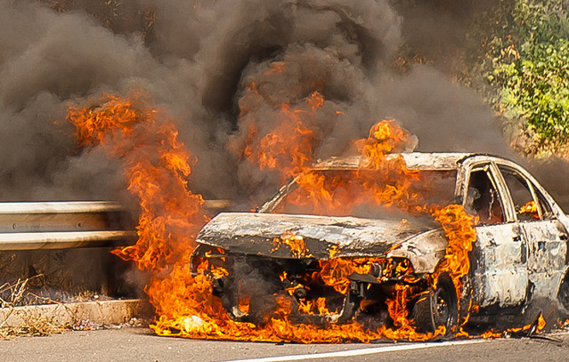 Φωτιά-σε-όχημα-στον-Κηφισό:-Κλειστή-η-έξοδος-προς-Άγιο-Ιωάννη-Ρέντη