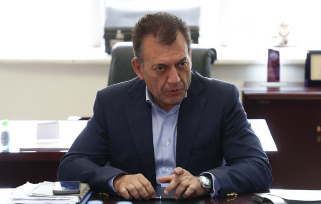 Βρούτσης:-Ανοιχτοί-σε-κάθε-συζήτηση-για-την-παραχώρηση-του-Αλεξάνδρειου-στον-Άρη