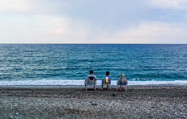 Σε-αυτά-τα-σημεία-της-Αττικής-απαγορεύεται-το-κολύμπι