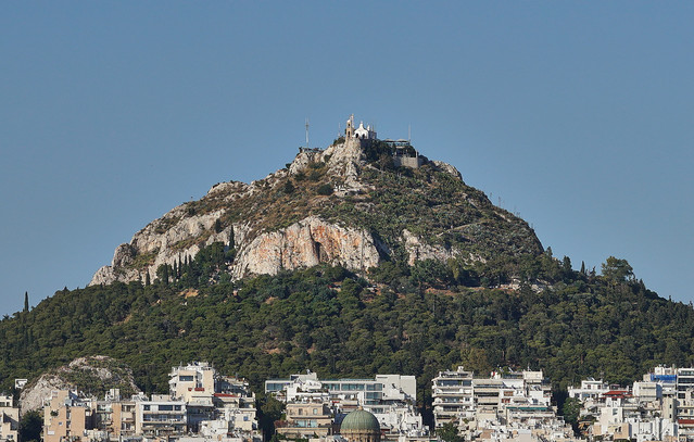 Κλείνει-ο-Λυκαβηττός-από-τα-μεσάνυχτα-–-Σε-αυξημένη-επιφυλακή-οι-υπηρεσίες-του-δήμου-Αθηναίων