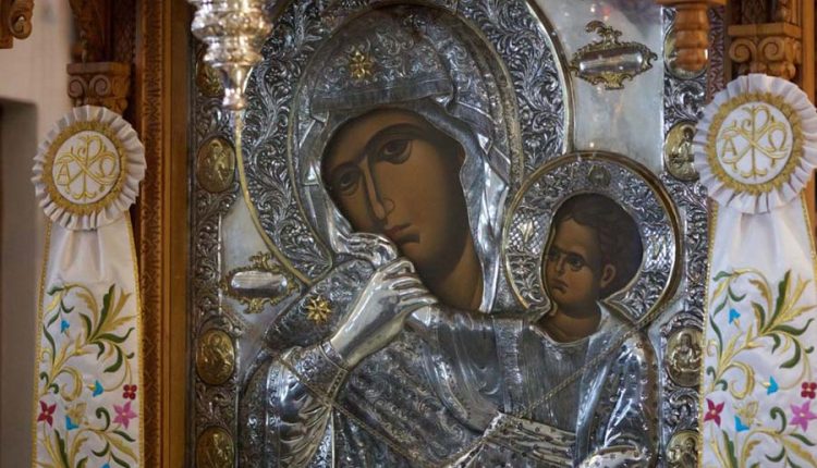 Οι-Παρακλήσεις-του-Δεκαπενταύγουστου-στο-ραδιόφωνο-της-Πεμπτουσίας