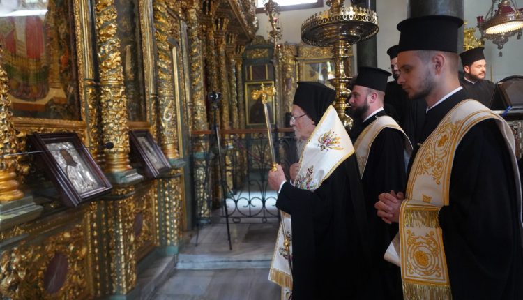 Πατριαρχικό-Τρισάγιο-για-τον-μακαριστό-Μητροπολίτη-Κορίνθου-στο-Φανάρι