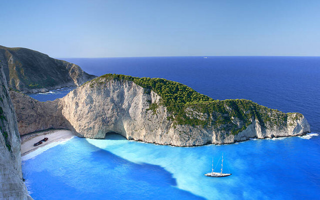 Νεκρός-πολωνός-τουρίστας-στο-Ναυάγιο-της-Ζακύνθου-–-Έχασε-τις-αισθήσεις-του-την-ώρα-που-κολυμπούσε