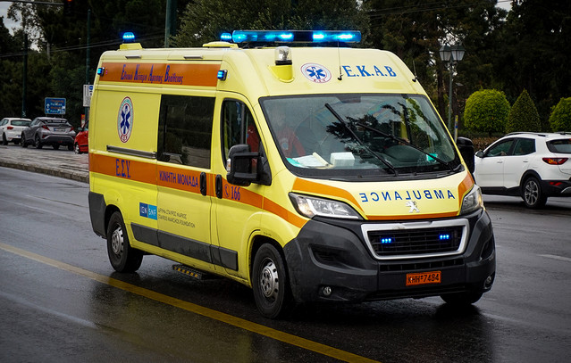 Θανατηφόρο-τροχαίο-στο-τούνελ-της-Ποσειδώνος-στο-ύψος-του-ιδρύματος-Σταύρος-Νιάρχος