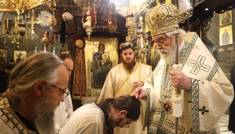 Χειροτονία-Πρεσβυτέρου-στην-Ιερά-Μητρόπολη-Φωκίδος