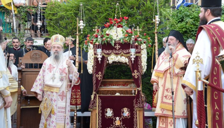 Τα-Εγκώμια-της-Παναγίας-έψαλλαν-στην-Ιερά-Μονή-Παναγίας-Γηροκομητίσσης-Πατρών