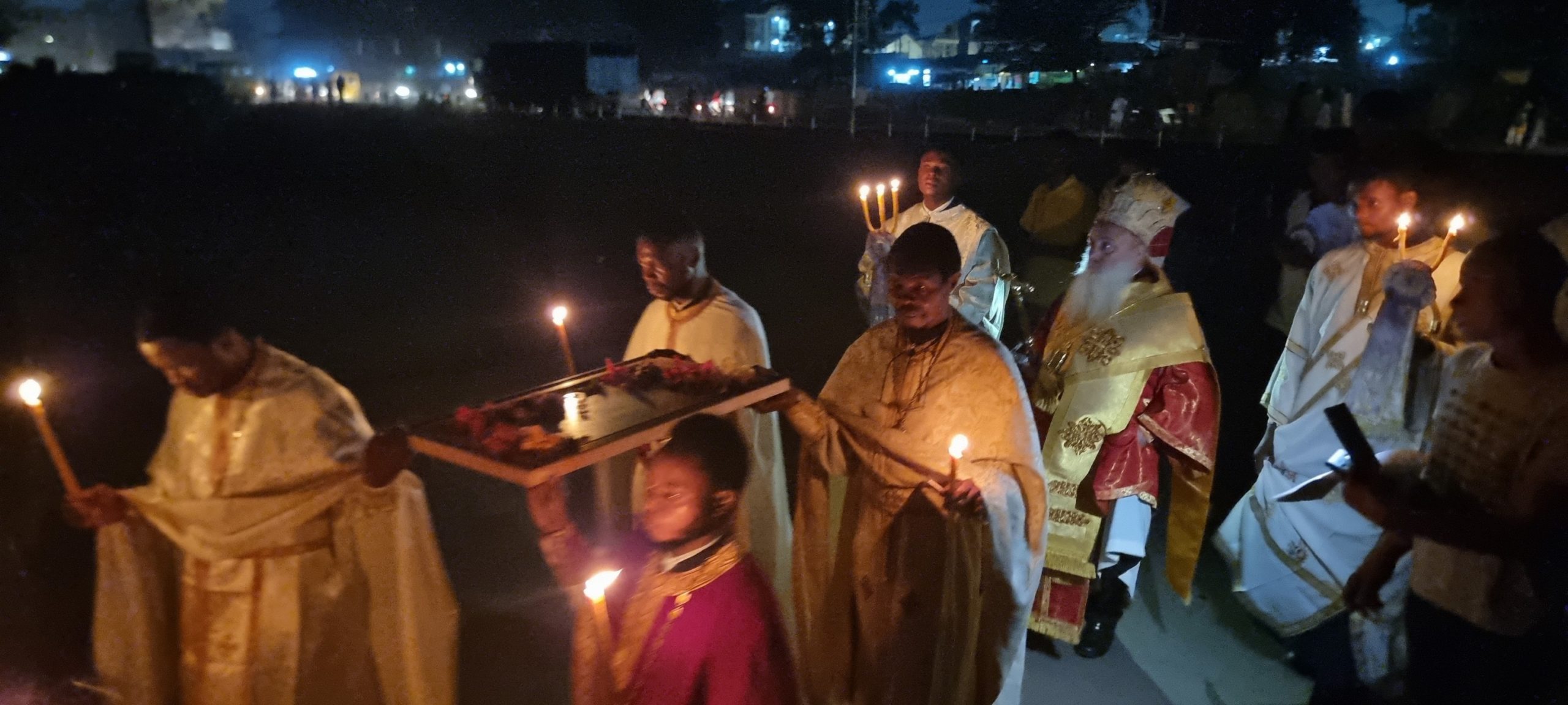 Τα-Εγκώμια-της-Θεοτόκου-έψαλλαν-στην-Κινσάσα-της-ΛΔ.-Κονγκό