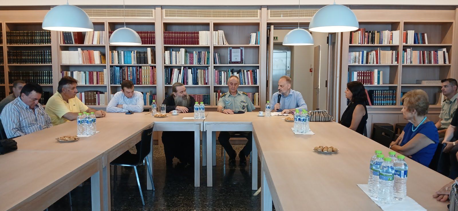 Ο-Χίου-Μάρκος-σε-εκδήλωση-Ιστορίας-για-τον-Κωστή-Στεφανόπουλο