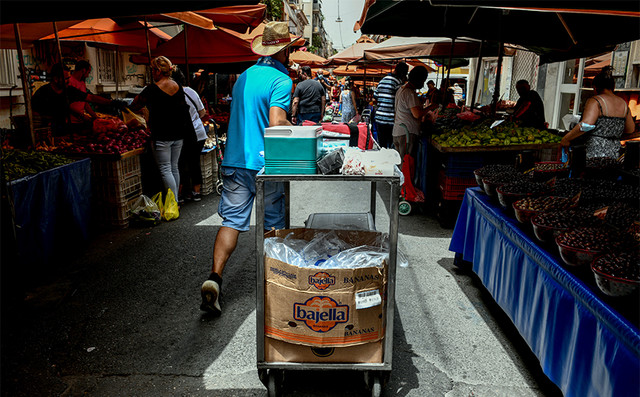 Πάνω-από-600-προϊόντα-«μαϊμού»-κατασχέθηκαν-σε-ελέγχους-της-Ειδικής-Ομάδας-Παρεμπορίου