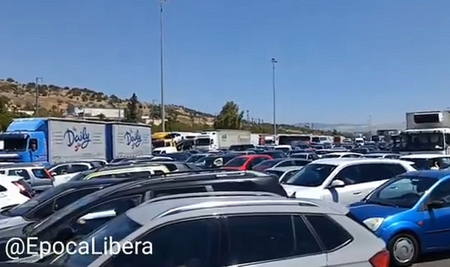 Κυκλοφοριακό-χάος-στην-Αθηνών-–-Κορίνθου-λόγω-εκτροπής-φορτηγού-στο-ύψος-των-διοδίων-Ελευσίνας