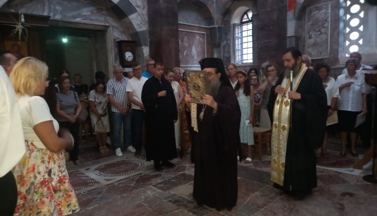 Αρχιερατική-Ιερά-Παράκληση-στη-Νέα-Μονή-Χίου