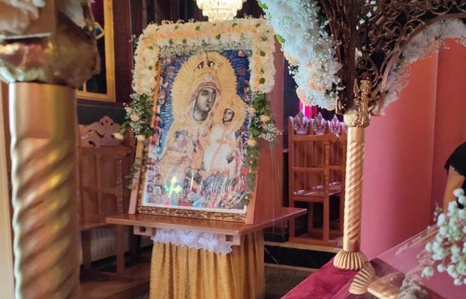 Η-εικόνα-της-Παναγίας-του-Μετοχίου-Κολινδρού-Πιερίας