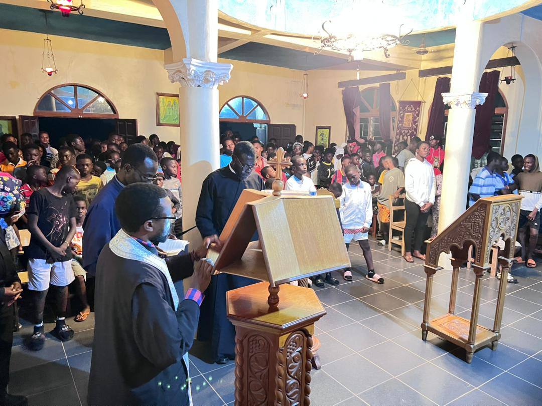 Εκατοντάδες-νέοι-στις-κατασκηνώσεις-της-Ιεράς-Μητρόπολεως-Άκκρας-στη-Γκάνα