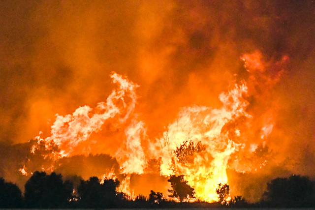 Καιρός:-Ενισχυμένοι-άνεμοι-έως-7-μποφόρ-και-αύριο-σε-περιοχές-που-δοκιμάζονται-από-τα-πύρινα-μέτωπα