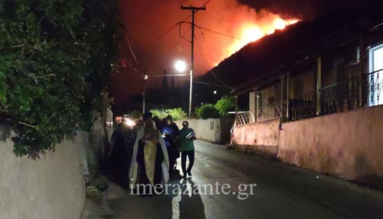Ζάκυνθος:-Λιτανεία-στη-Λιθακιά-για-να-σταματήσει-η-πυρκαγιά-(ΒΙΝΤΕΟ)
