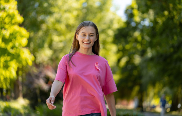 Δεν-είναι-απλώς-βόλτα:-5-τρόποι-για-να-αναβαθμίσετε-το-περπάτημά-σας-για-καλύτερη-καρδιαγγειακή-υγεία