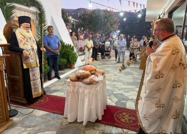 o-mεγάλος-Παρακλητικός-Κανόνας-της-Υπεραγίας-Θεοτόκου-στην-Παναγία-Γαλακτοκτισμένη-Ρίζας-της-Ενορίας-Σκορδύλλου-Σητείας