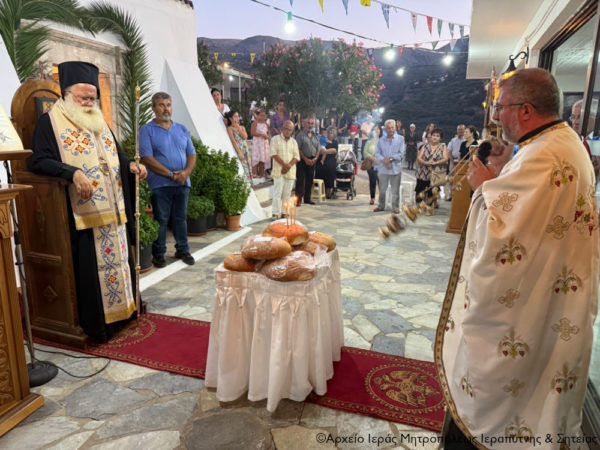 o-mεγάλος-Παρακλητικός-Κανόνας-της-Υπεραγίας-Θεοτόκου-στην-Παναγία-Γαλακτοκτισμένη-Ρίζας-της-Ενορίας-Σκορδύλλου-Σητείας