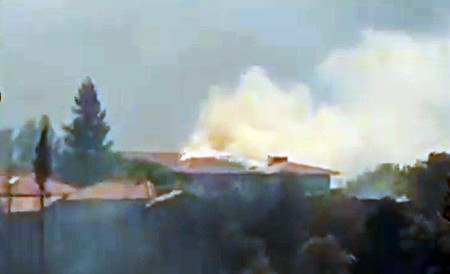 Πυρκαγιά-απειλεί-την-Ιερά-Μονή-Αγίου-Νικολάου-Μπάλα-Πατρών