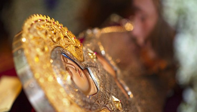 Το-Πάσχα-του-Καλοκαιριού-στην-Μητρόπολη-Δημητριάδος