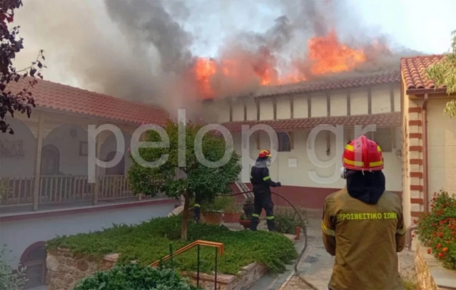 Καίγεται-το-μοναστήρι-του-Αγίου-Νικολάου-στην-Πάτρα-–-Είχαν-εγκλωβιστεί-οι-μοναχές