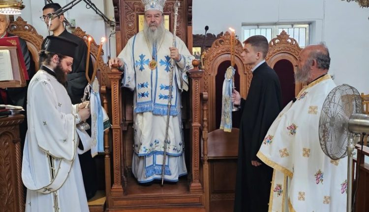 Ο-Μητροπολίτης-Λεμεσού-στον-Ιερό-Ναό-Προφήτου-Ηλιού-της-κοινότητας-Αγριδίων