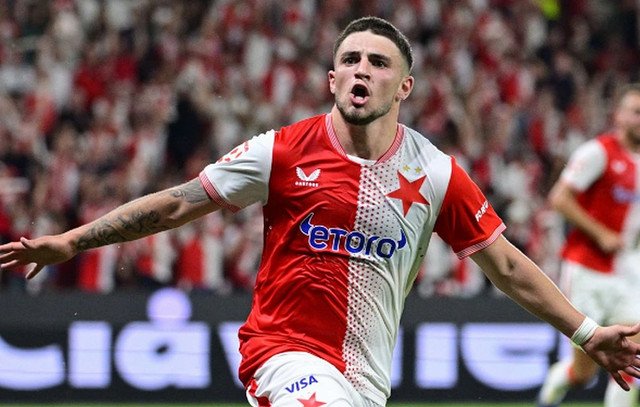 Απαντά-σε…-Ζαφείρη-ο-Ολυμπιακός-–-Δουβίκας,-Τσιμίκας-και-πρώην-του-ΠΑΟΚ!