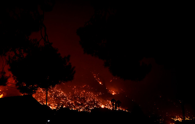 Συγκλονιστική-αεροφωτογραφία-απεικονίζει-το-μέγεθος-της-φωτιάς-στην-Πάτρα