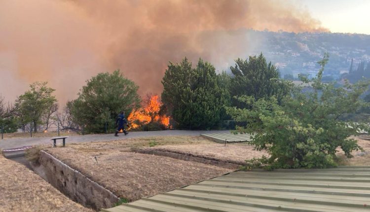 ΥΠΠΟ:-Περιορισμένες-οι-ζημίες,-από-την-φωτιά,-στον-αρχαιολογικό-χώρο-της-Βούντενης
