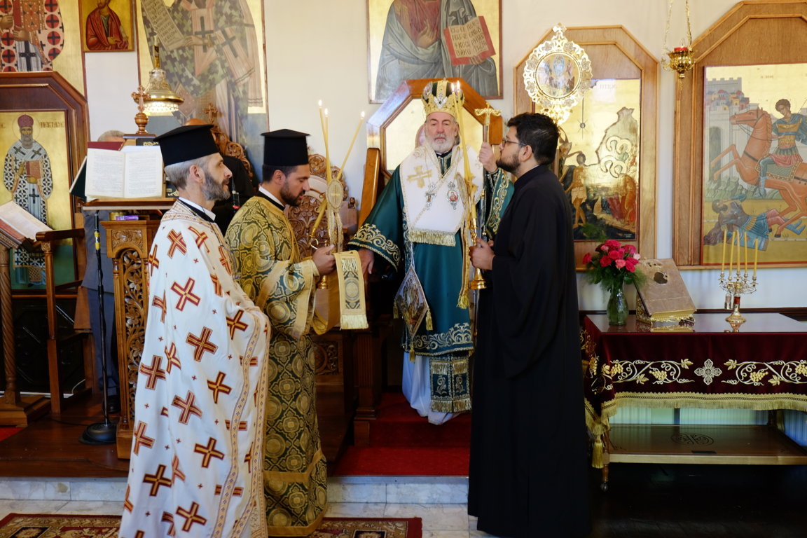 Ο-Αρχιεπίσκοπος-Θυατείρων-στην-Κοινότητα-της-Μεταμορφώσεως-του-Σωτήρος-στο-Κόβεντρι