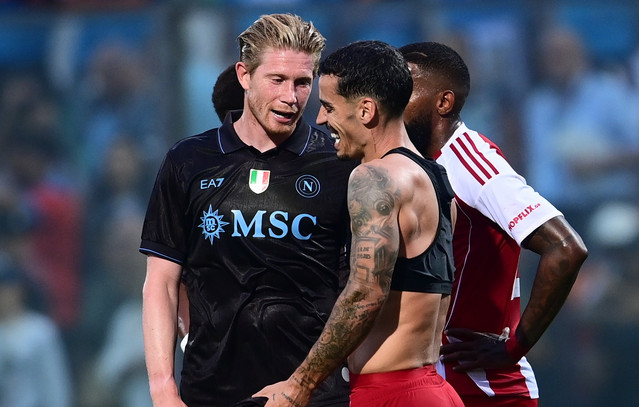 Η-φάση-στο-Νάπολι-–-Ολυμπιακός-που…-τσάντισε-πολύ-τον-Μεντιλίμπαρ