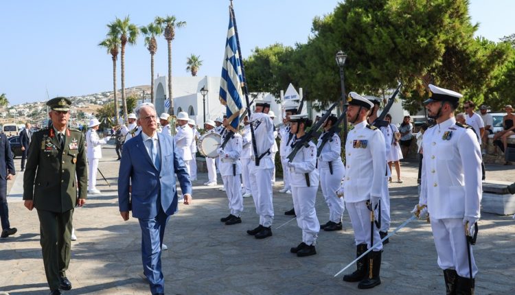 Τασούλας-από-Πάρο:-Η-Παναγία-είναι-για-το-έθνος-μας,-μία-μοναδικά-πολύτιμη-καταφυγή