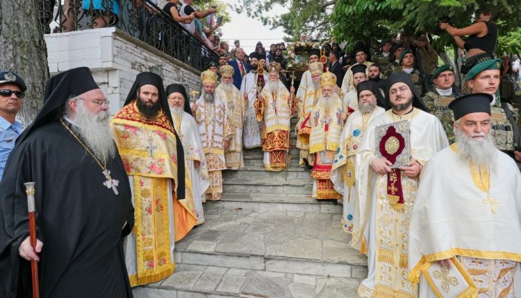 Πάνδημος-εορτασμός-της-Παναγίας-Σουμελά-στο-Πανελλήνιο-Ιερό-Προσκύνημα-στο-Βέρμιο